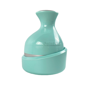Waterproof design head massager with oil compartment